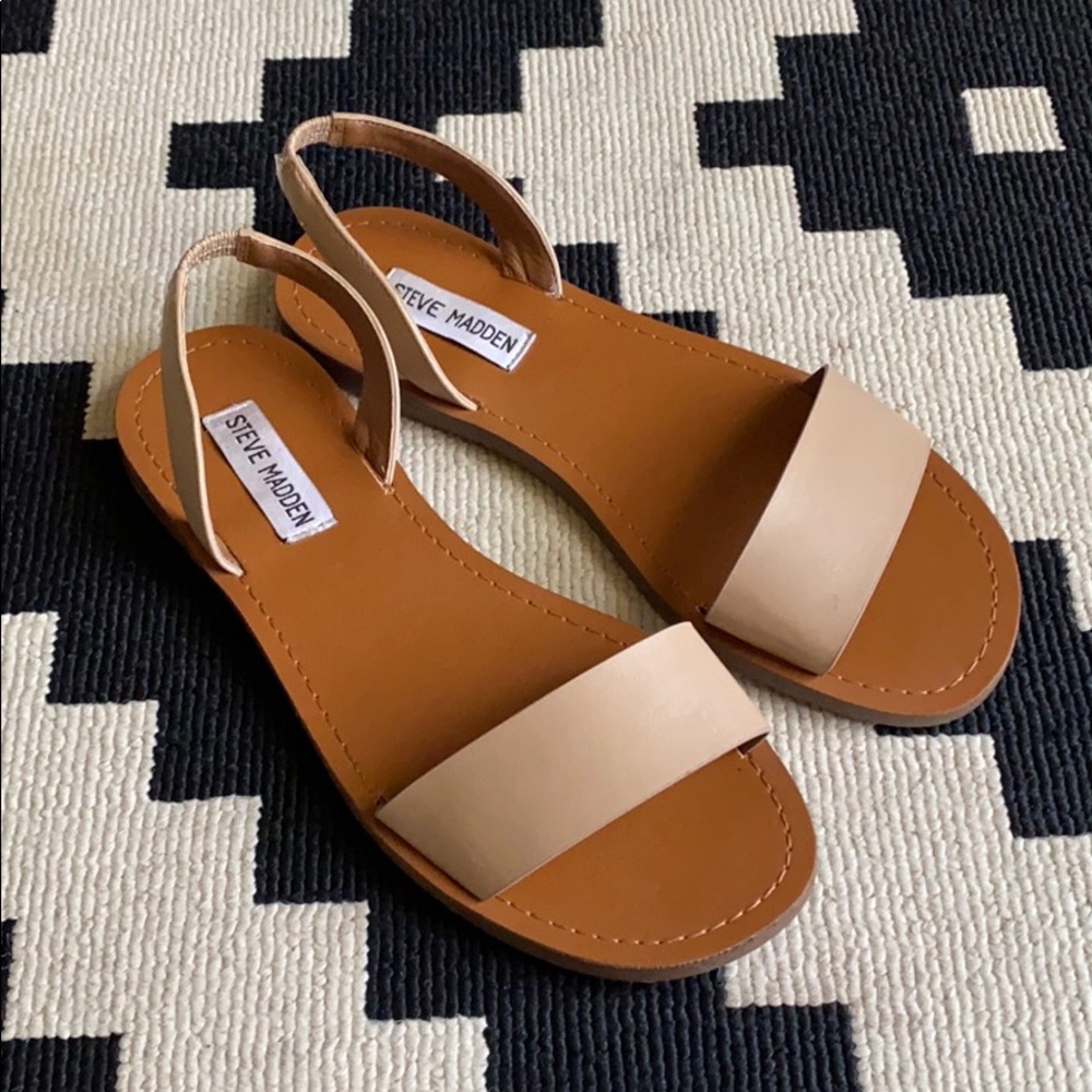Steve Madden Taupe Sandals